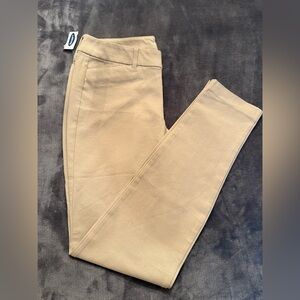 NWT Old Navy Women's Pixie Pants